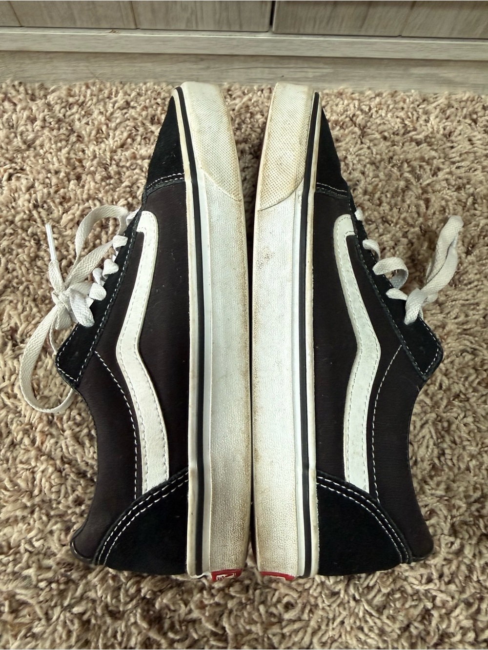 Vans ward Old Skool Black & White Suede Sneakers (9 ladies) unisex ok to - Picture 10 of 11